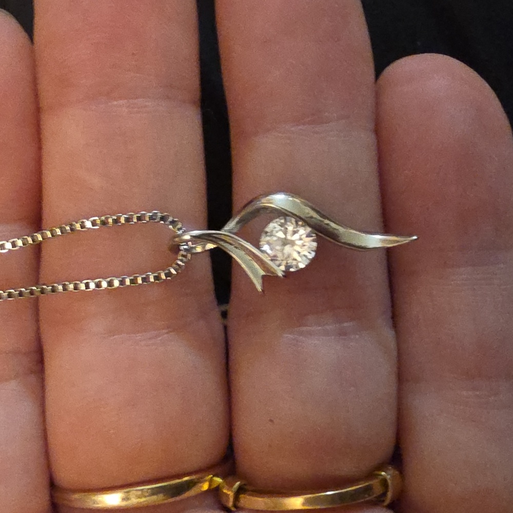 1 Carat Moissanite Pendant On 18k Gold Plated Over Sterling Silver Necklace